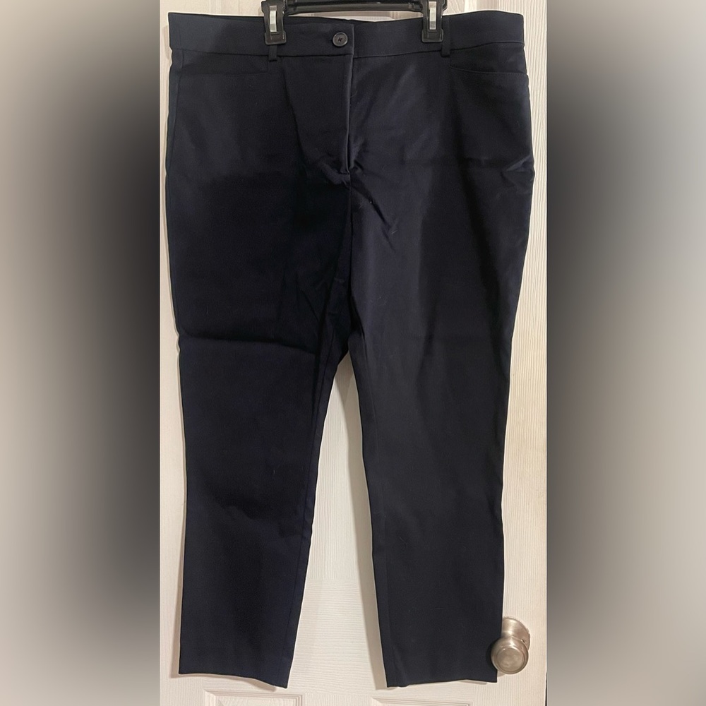 LOFT “Curvy” Skinny dress pant, NAVY, EUC, size 16P